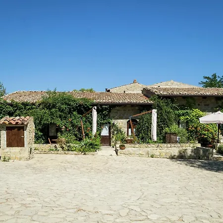 Rustic Sicilian Retreat With Resuttano