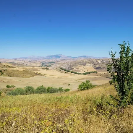 Nyaraló Rustic Sicilian Retreat With